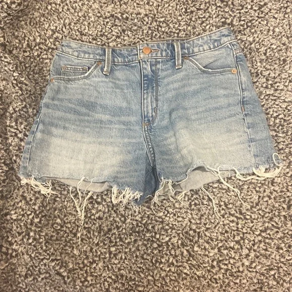 Denim shorts - Picture 1 of 3